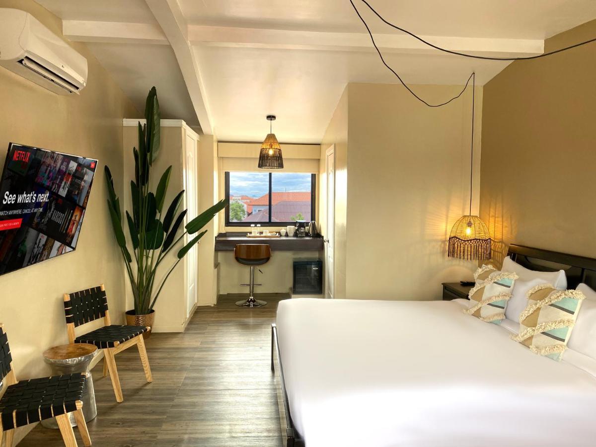 Magnolia 3* Panama City